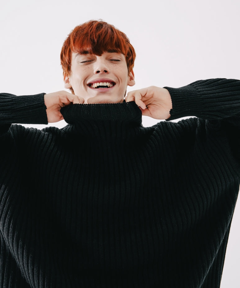 ダブルユーブイプロジェクト(WV PROJECT)  Peanut Butter Turtleneck Knit Black CJKN7434