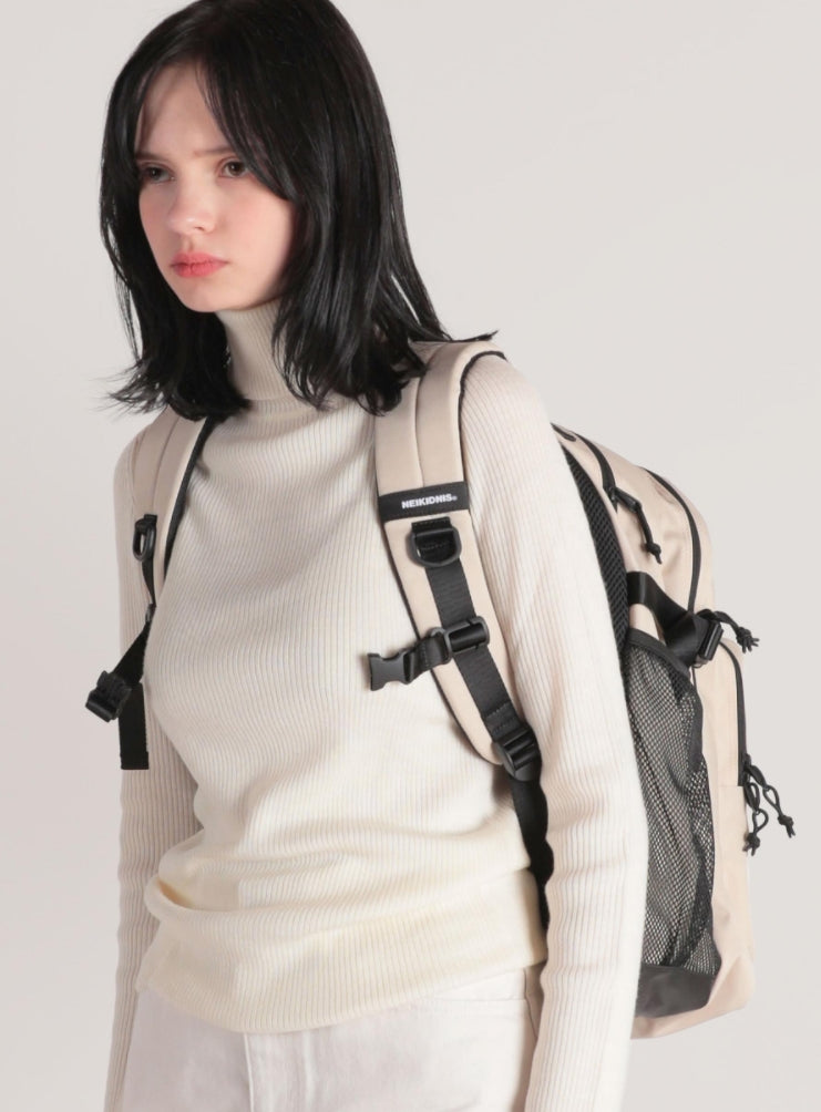 ネイキドニス(NEIKIDNIS)  TRAVEL PLUS BACKPACK / LIGHT BEIGE