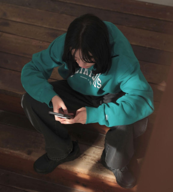 ネイキドニス(NEIKIDNIS) CURVED LOGO SWEAT SHIRT / MINT