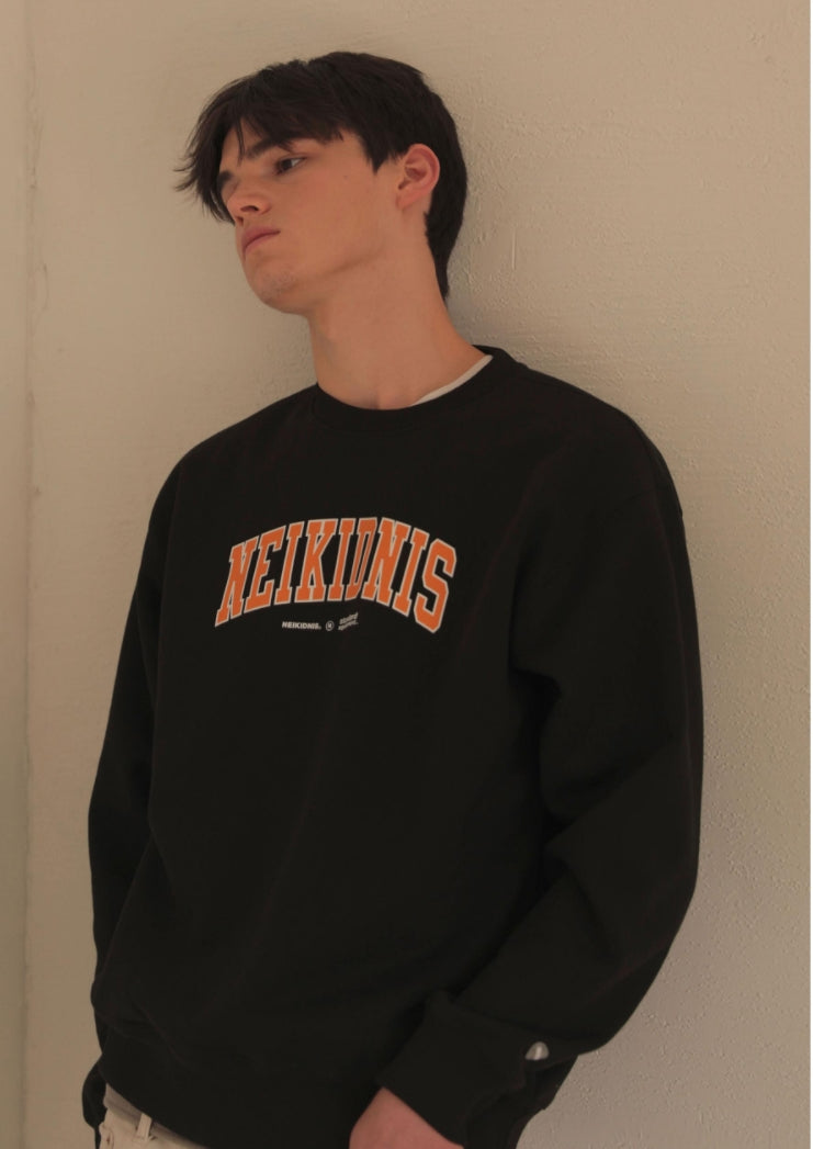 ネイキドニス(NEIKIDNIS) CURVED LOGO SWEAT SHIRT / BLACK