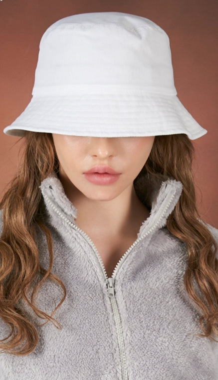 VARZAR(バザール) Cotton bucket hat white