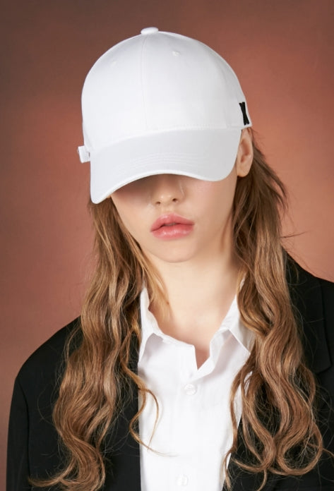 VARZAR(バザール) Matt Stud Overfit Ball Cap white