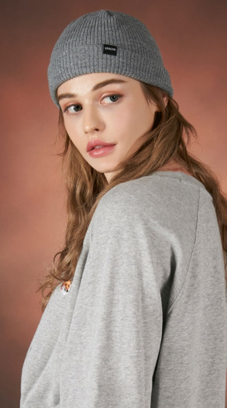 VARZAR(バザール) Minimalist label beanie grey