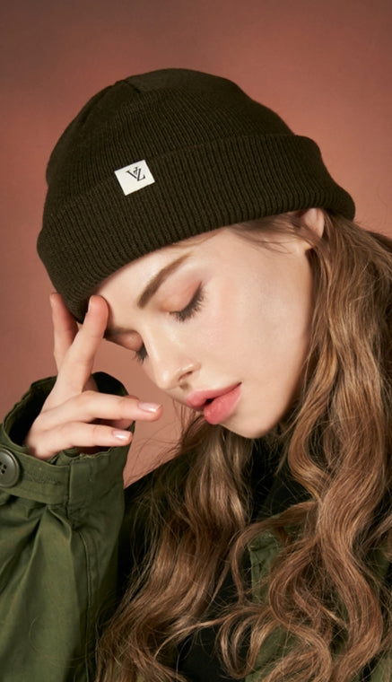 VARZAR(バザール) Monogram label beanie khaki