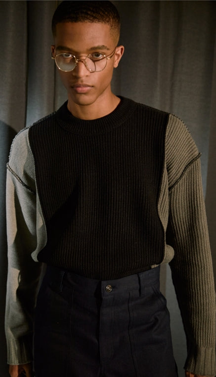 ORDINARY PEOPLE(オーディナリーピープル)  THREE PANELLED GREY SWEATER