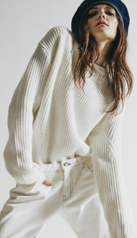 ORDINARY PEOPLE(オーディナリーピープル) STRIPE DETAIL POINT IVORY SWEATER