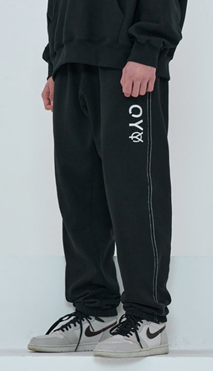 オーワイ(OY)  STITCH LOGO SWEAT PANTS-BLACK