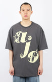 アジョバイアジョ（AJOBYAJO) Shining AJO T-shirt [Charcoal]