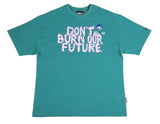 アジョバイアジョ（AJOBYAJO) Slogan T-shirt [Teal]