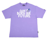 アジョバイアジョ（AJOBYAJO) Slogan T-shirt [Lilac]