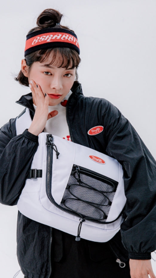 デイライフ(Daylife)  Daylife Play messenger bag (WHITE)