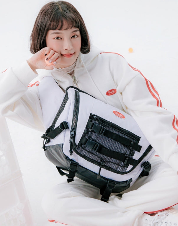 デイライフ(Daylife)  Daylife Signal Messenger Bag (WHITE)