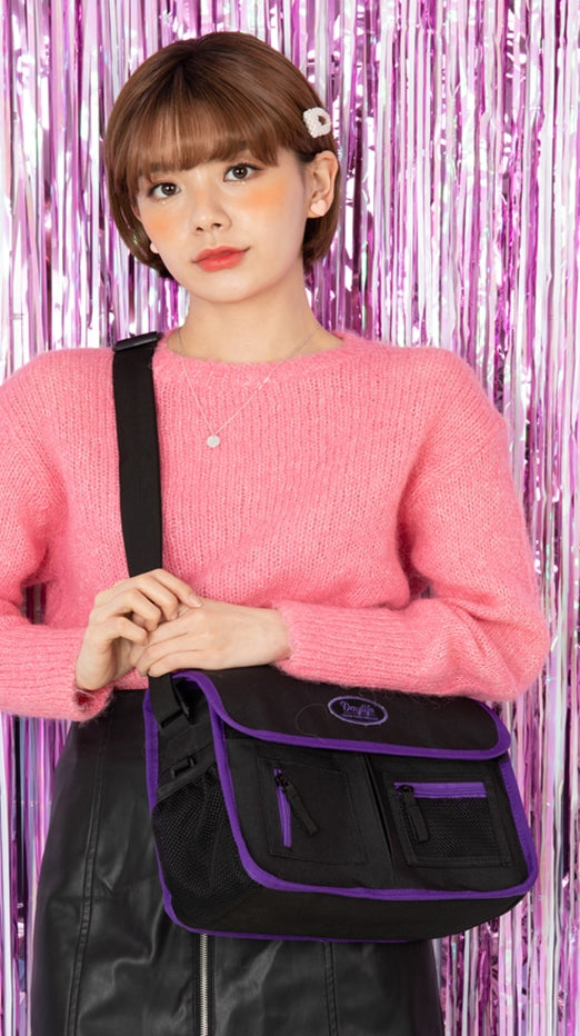 デイライフ(Daylife)  Daylife Mail messenger bag (BLACK/VIOLET)