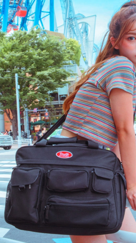 デイライフ(Daylife)  Daylife Multi pocket crossbody bag (BLACK)