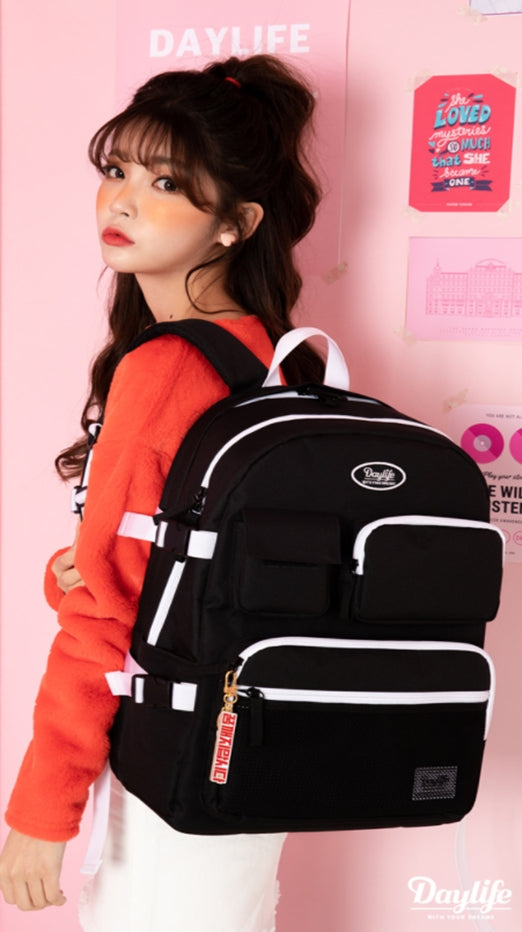 デイライフ(Daylife)  Daylife Multi pocket backpack (BLACK/WHITE)