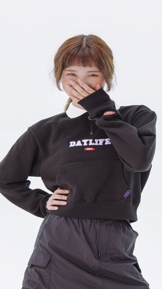 デイライフ(Daylife)  Daylife Collar cropped sweatshirt (BLACK)