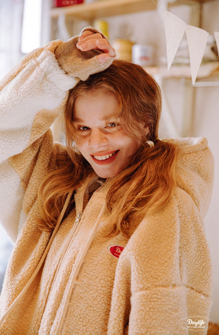 デイライフ(Daylife)  Daylife Fleece hooded jacket (BEIGE)