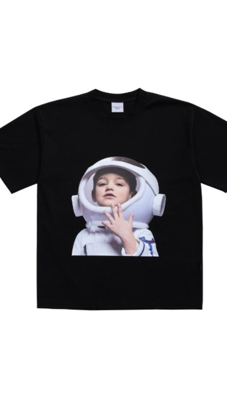 アクメドラビ(acme' de la vie) ADLV BABY FACE SHORT SLEEVE T-SHIRT BLACK ASTRONAUT