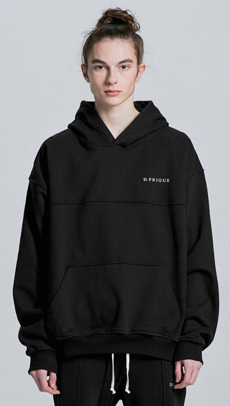 ディープリーク(DPRIQUE) OVERSIZED LOGO HOODIE - BLACK