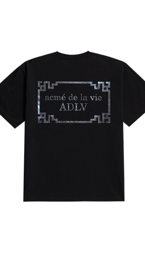 アクメドラビ(acme' de la vie) SHELL LOGO SHORT SLEEVE T-SHIRT BLACK