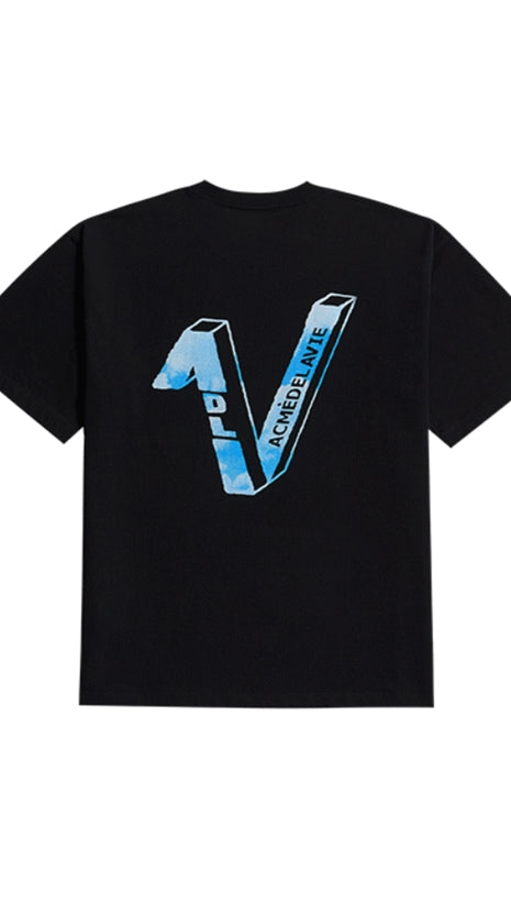 アクメドラビ(acme' de la vie) SKY V LOGO SHORT SLEEVE T-SHIRT BLACK