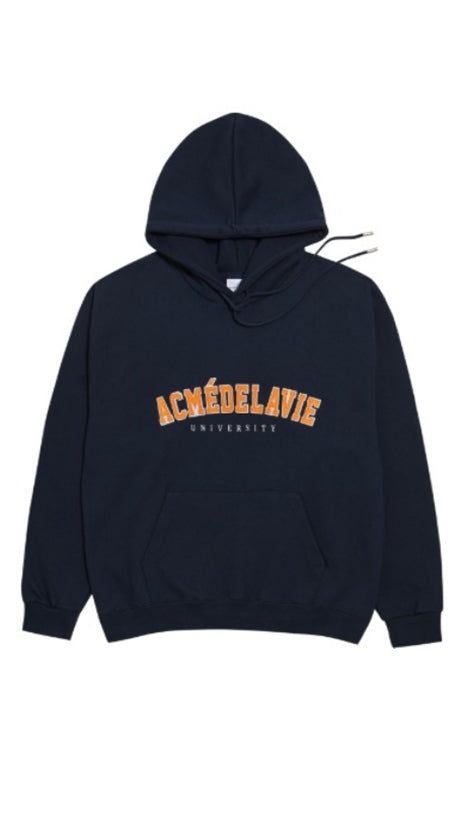 アクメドラビ(acme' de la vie)  ADLV TWO COLOR EMBROIDERY PATCH HOODIE NAVY