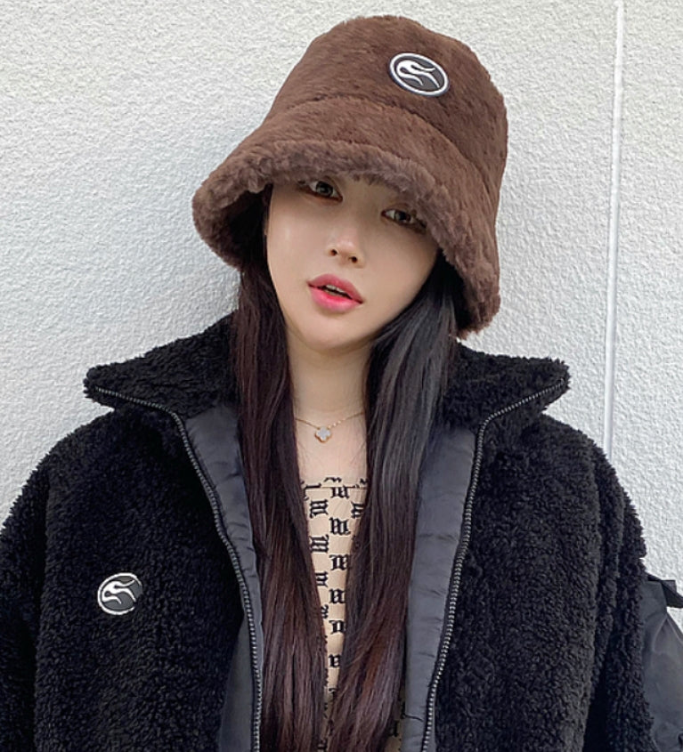 トレンディウビ(Trendywoobi) Brown fleece bucket hat