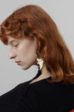 MONDAY EDITION(マンデイエディション) Lilium Bundle Unbalance Earrings