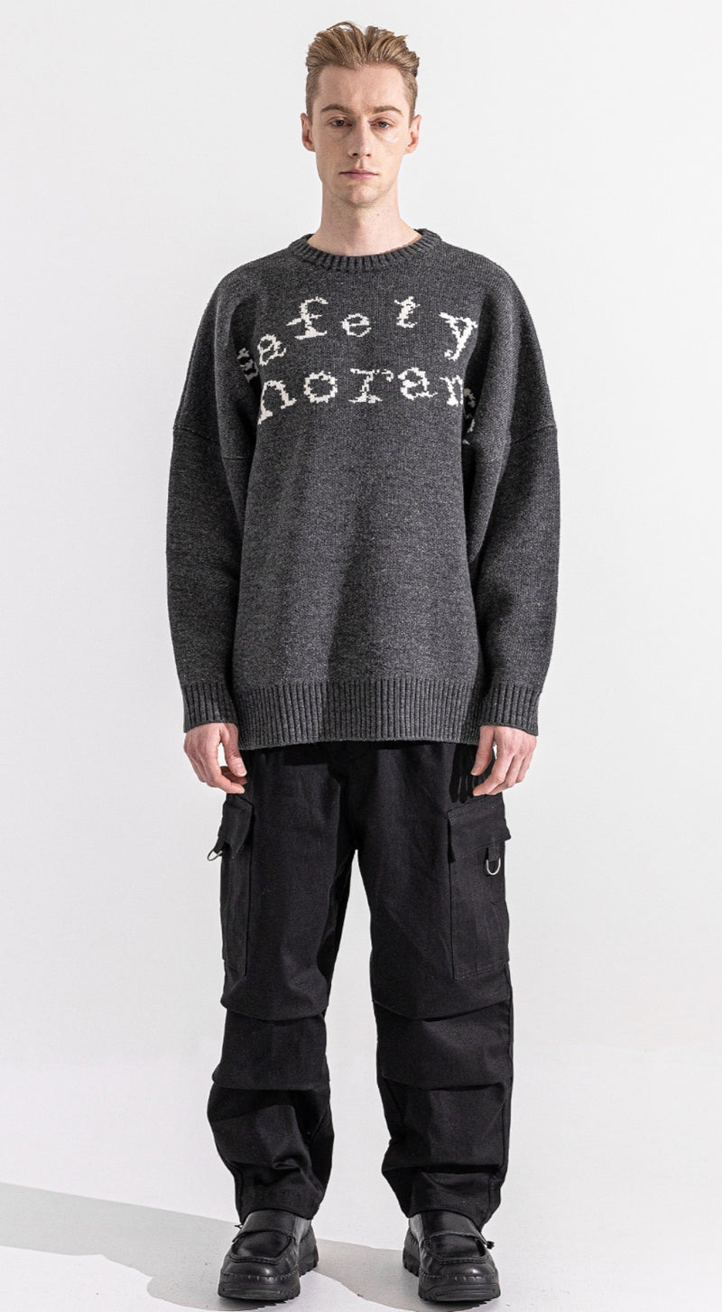 マスノウン(MASSNOUN)  SAFETY LETTERING WOOL KNIT MWZNT001-DG