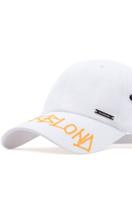 ブラックブロンド(BLACKBLOND)  BBD Plate Signature Logo Cap (White)