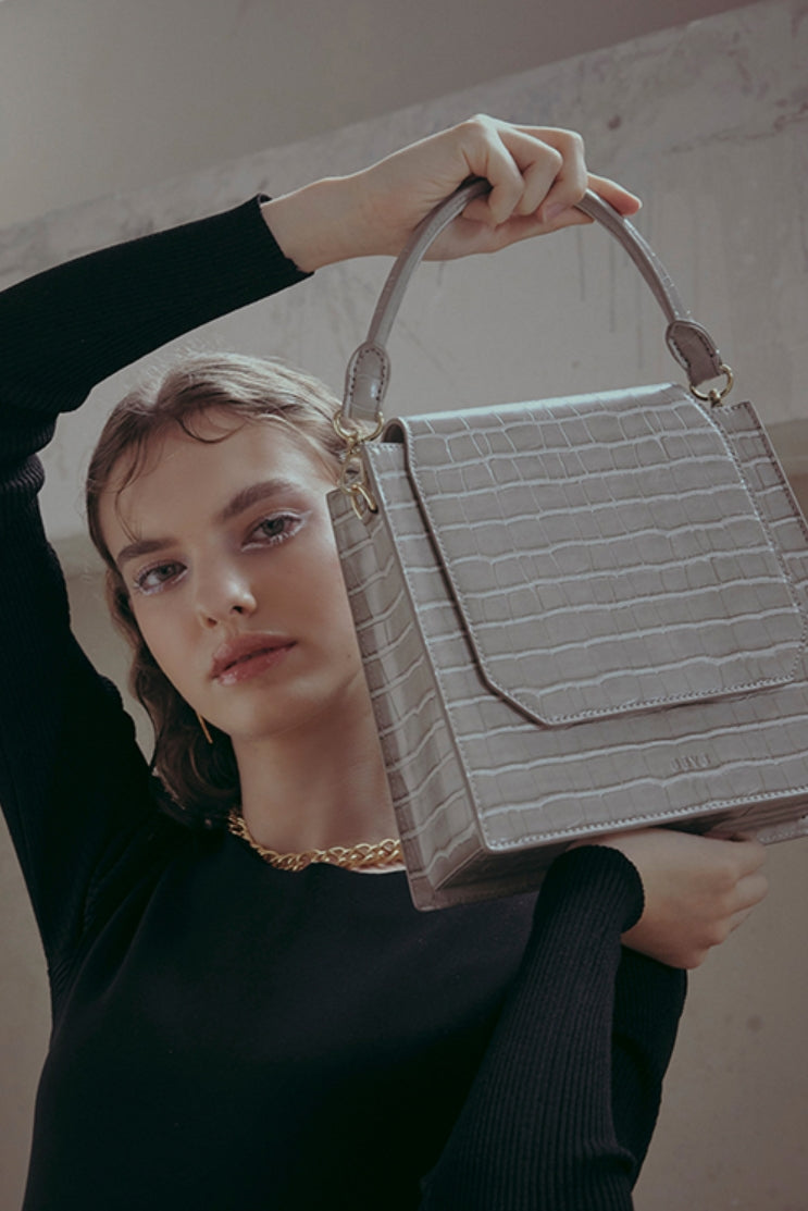 BBYB(ビービーワイビー) Croc Ora Tote Bag (Quiet Grey)