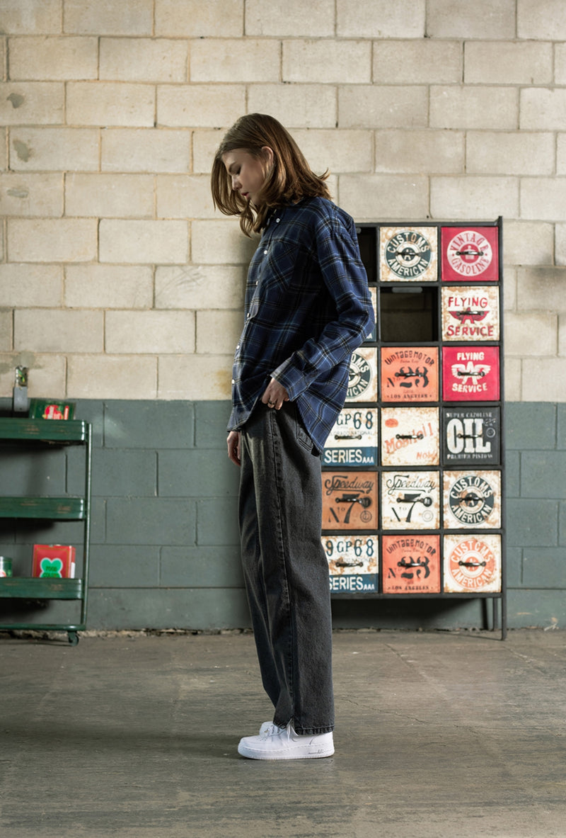 シディスコンマ(SHETHISCOMMA) SLIT-CUT JEAN