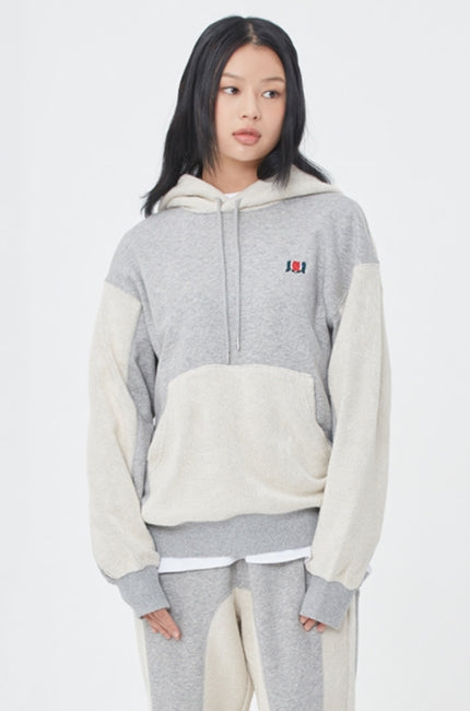 ロマンティッククラウン(ROMANTIC CROWN) SIGNATURE STITCH HOODIE_GREY