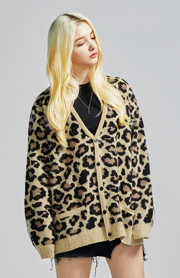 セイントペイン(SAINTPAIN)  SP Semi Over Leopard Cardigan-Beige