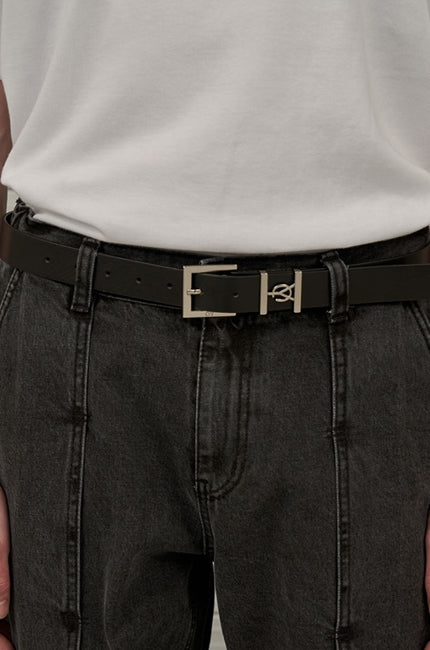 オーワイ(OY) SQUARE BUCKLE LOGO BELT-BLACK