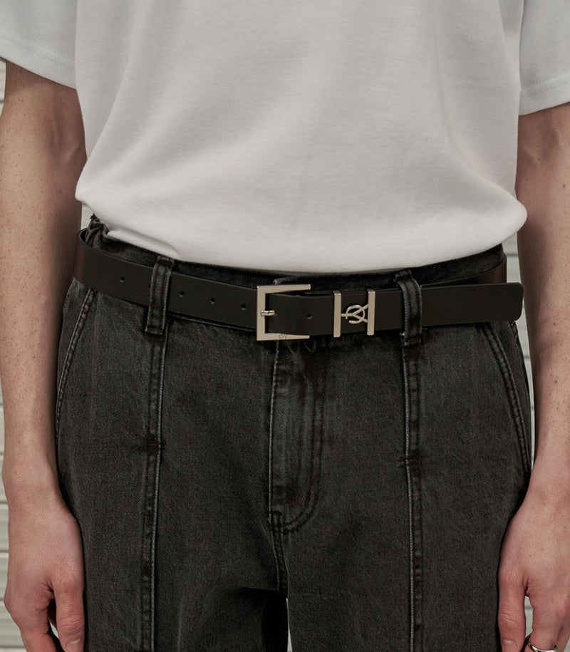 オーワイ(OY) SQUARE BUCKLE LOGO BELT-BLACK