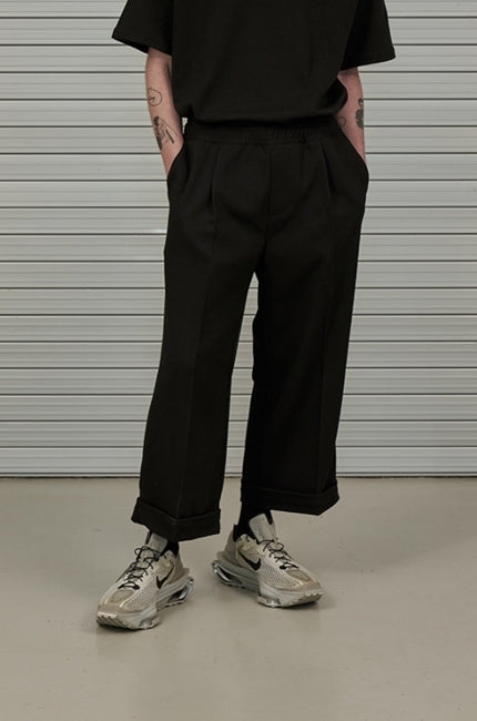 オーワイ(OY)  PIN TUCK CROP WIDE SLACKS-BLACK