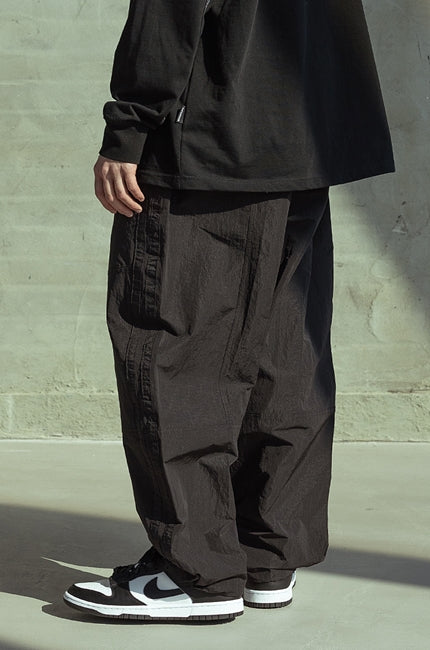マスノウン(MASSNOUN)  BALLOON FIT CHROME PANTS MSOTP003-BK