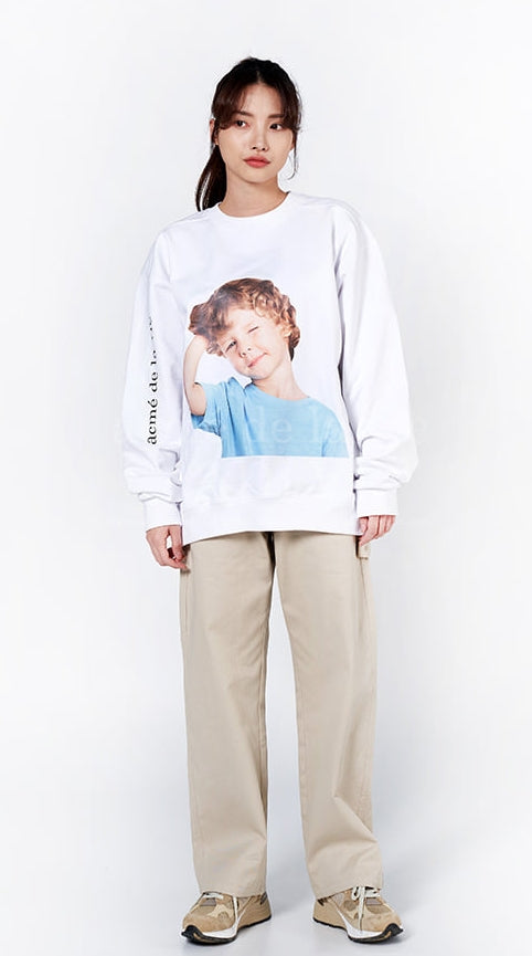 アクメドラビ(acme' de la vie) ADLV BABY FACE SWEATSHIRT WHITE PERM HAIR
