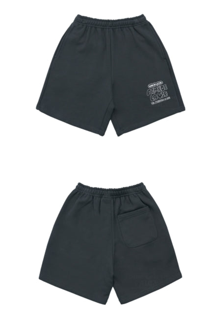 アクメドラビ(acme' de la vie) OUTLINE EMBOSSING LOGO SHORT PANTS LIGHT CHARCOAL