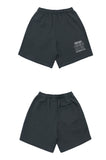 アクメドラビ(acme' de la vie) OUTLINE EMBOSSING LOGO SHORT PANTS LIGHT CHARCOAL