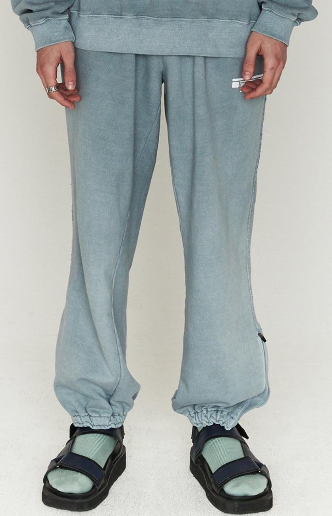 ORDINARY PEOPLE(オーディナリーピープル)  GARMENT DYING BLUEGREY LOGO SWEATPANTS