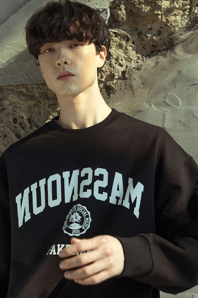 マスノウン(MASSNOUN)  ARCH FAKENEWS CREWNECK MSOCR001-BK