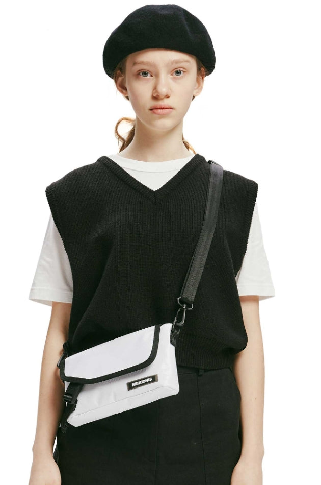 ネイキドニス(NEIKIDNIS) TARP MINI CROSS BAG / WHITE