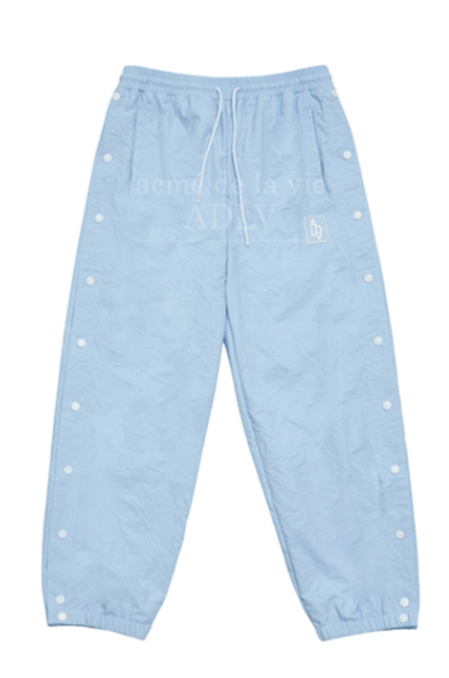 アクメドラビ(acme' de la vie) WASHER NYLON SET-UP PANTS SKYBLUE