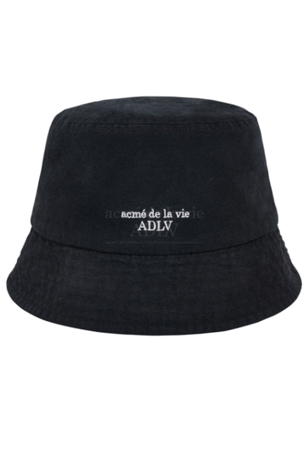 アクメドラビ(acme' de la vie)   BASIC LOGO WASHING BUCKET HAT BLACK