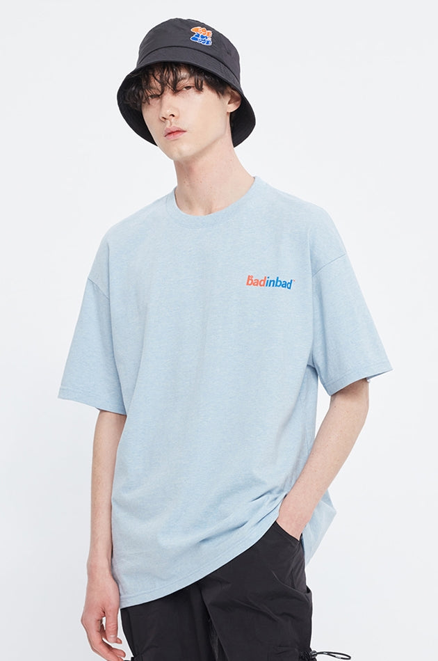ベドインベド(BADINBAD) MINIMAL LOGO TEE_SKY BLUE