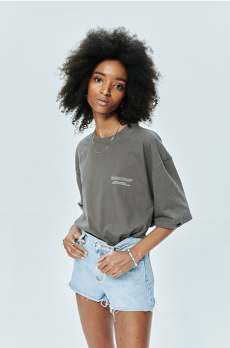 セイントペイン(SAINTPAIN)  SP OUT LINE LOGO T-CHARCOAL