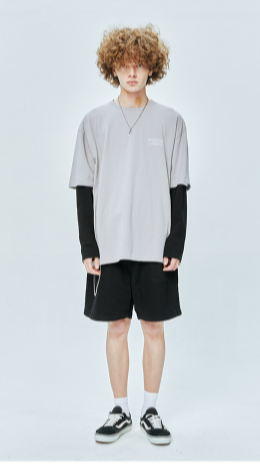 セイントペイン(SAINTPAIN)  SP OUT LINE LOGO T-LIGHT GRAY