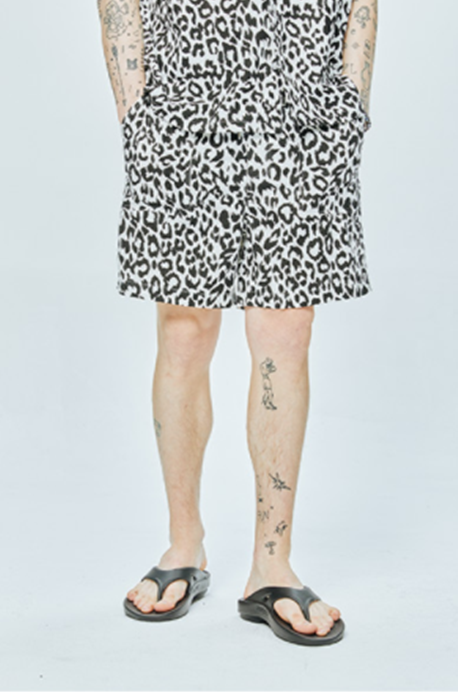 セイントペイン(SAINTPAIN)  SP LEOPARD LINEN SHORT PANTS-WHITE